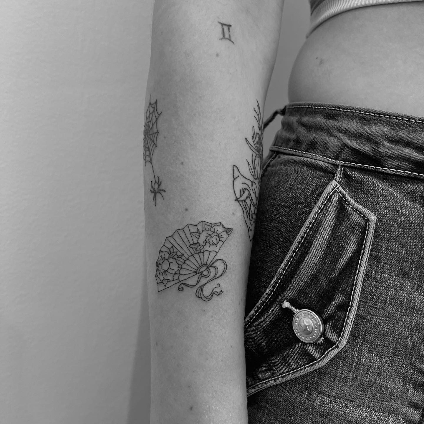 minimalistyczny tattoo