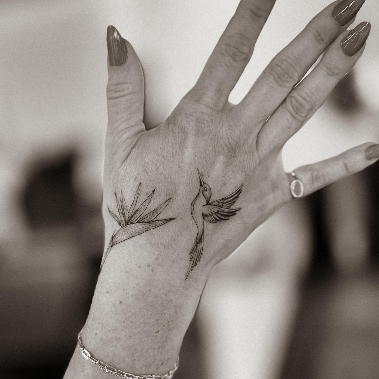 minimalistyczny tattoo