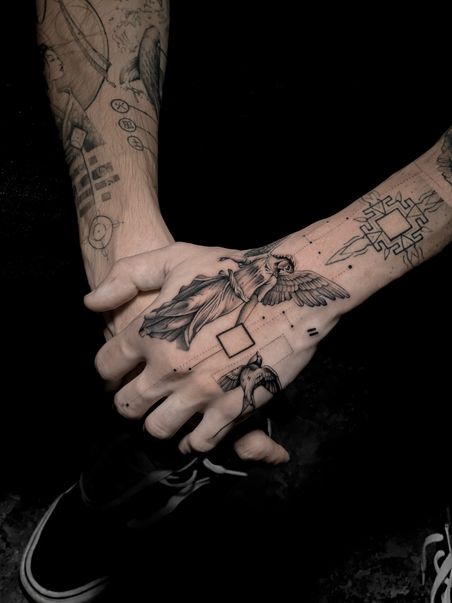 fine line tattoo co to