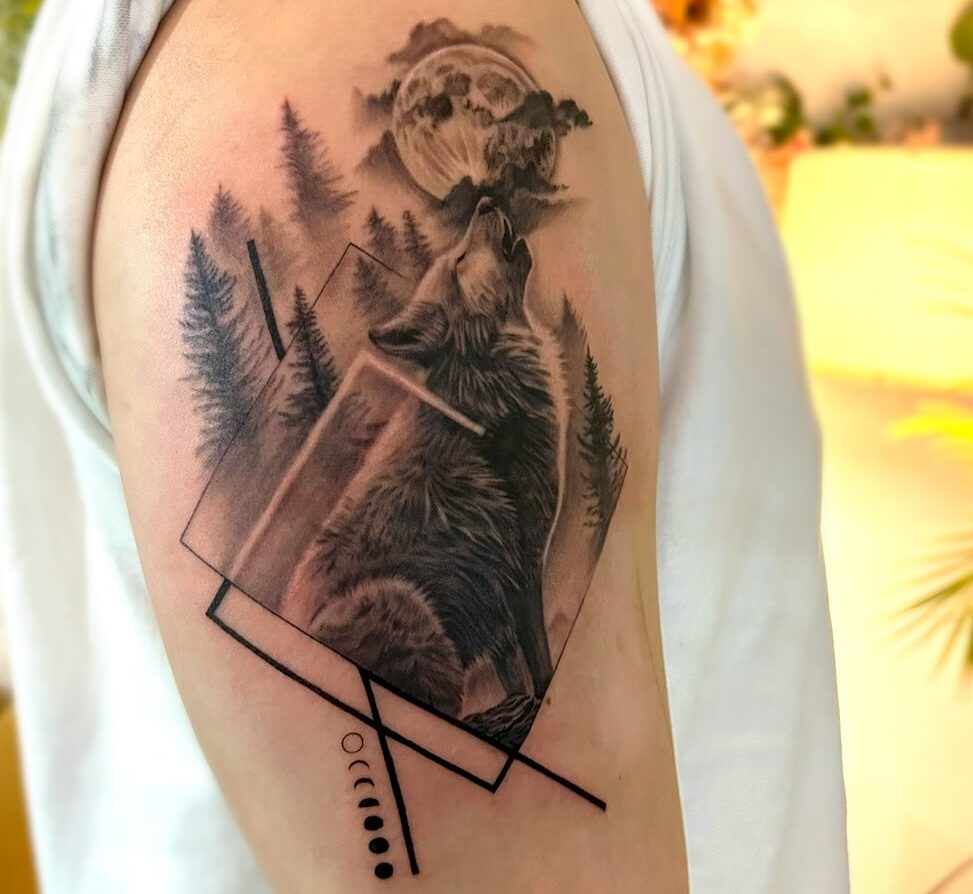 księżyc tattoo